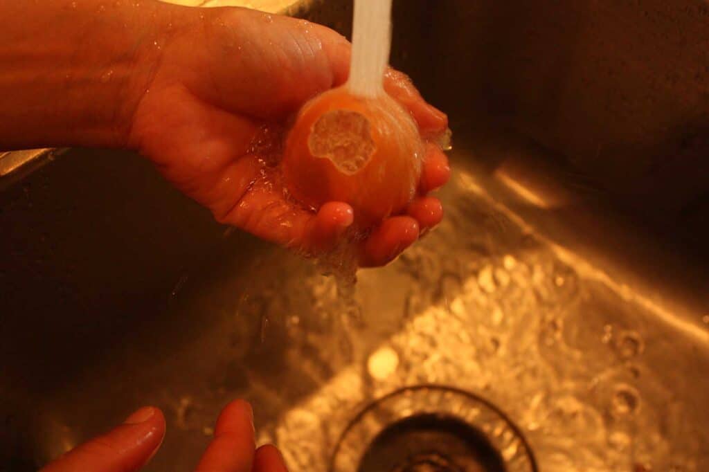 Rinsing the egg shells