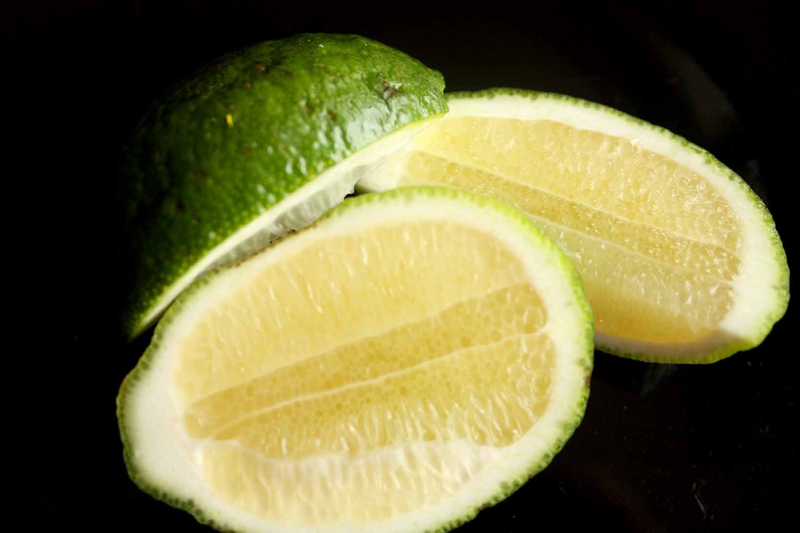 Cutting a lime for maximumsqueezability