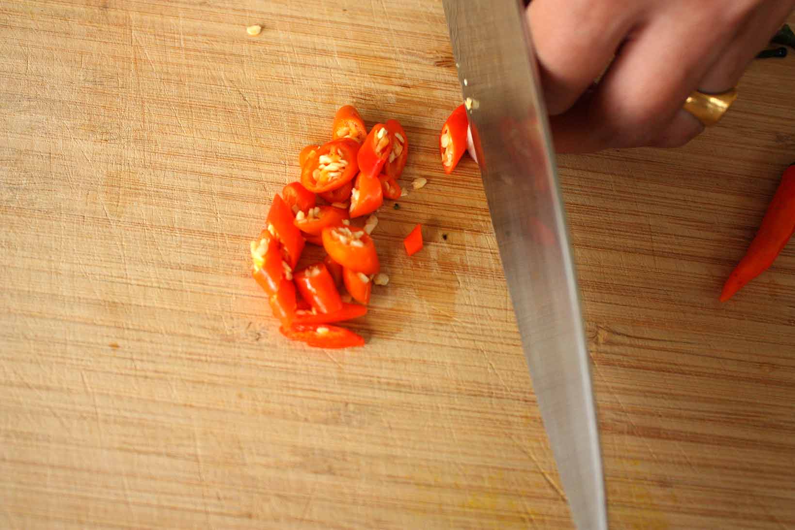 Cut chilies